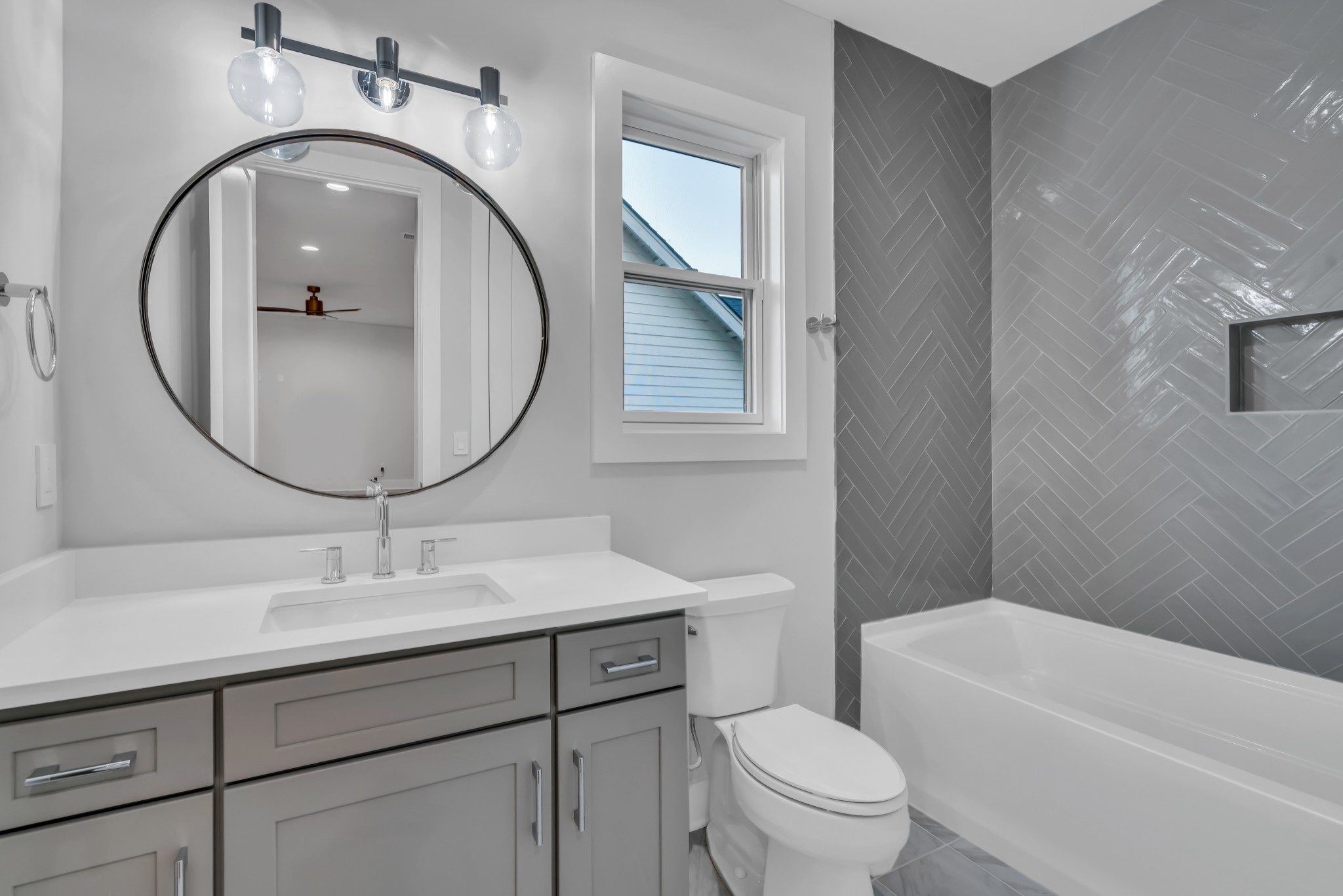 Upper Level Guest Bath